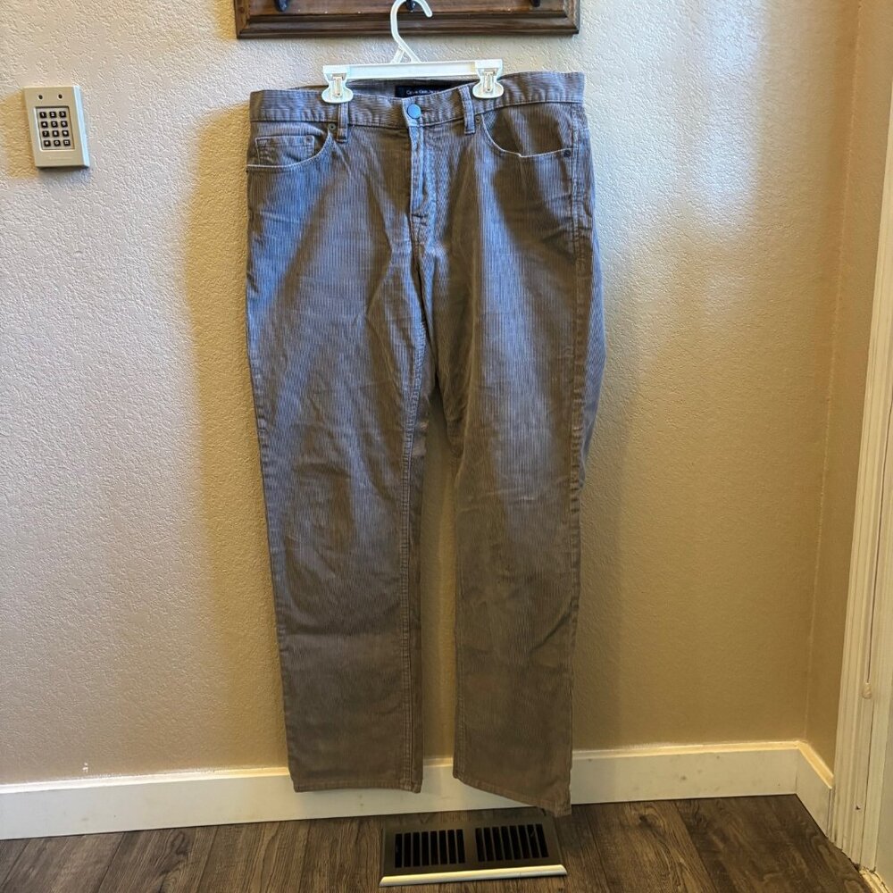 Mens Calvin Klein Corduroy Pants - size 34 x 33, straight leg, light brown